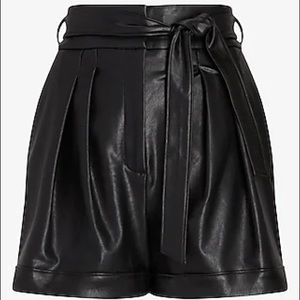 Super High Waisted Vegan Leather Shorts
Size 6
